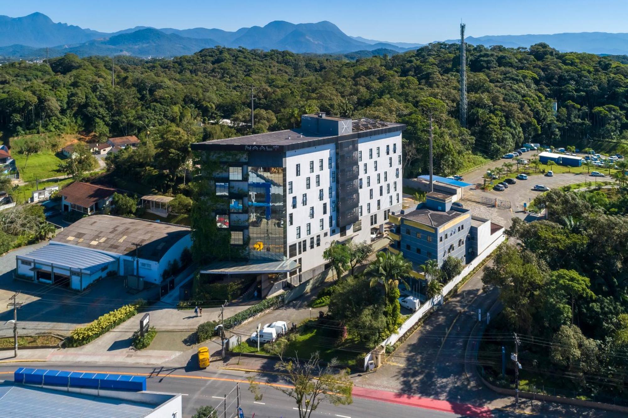 Naalt Hotel Жоинвили Экстерьер фото