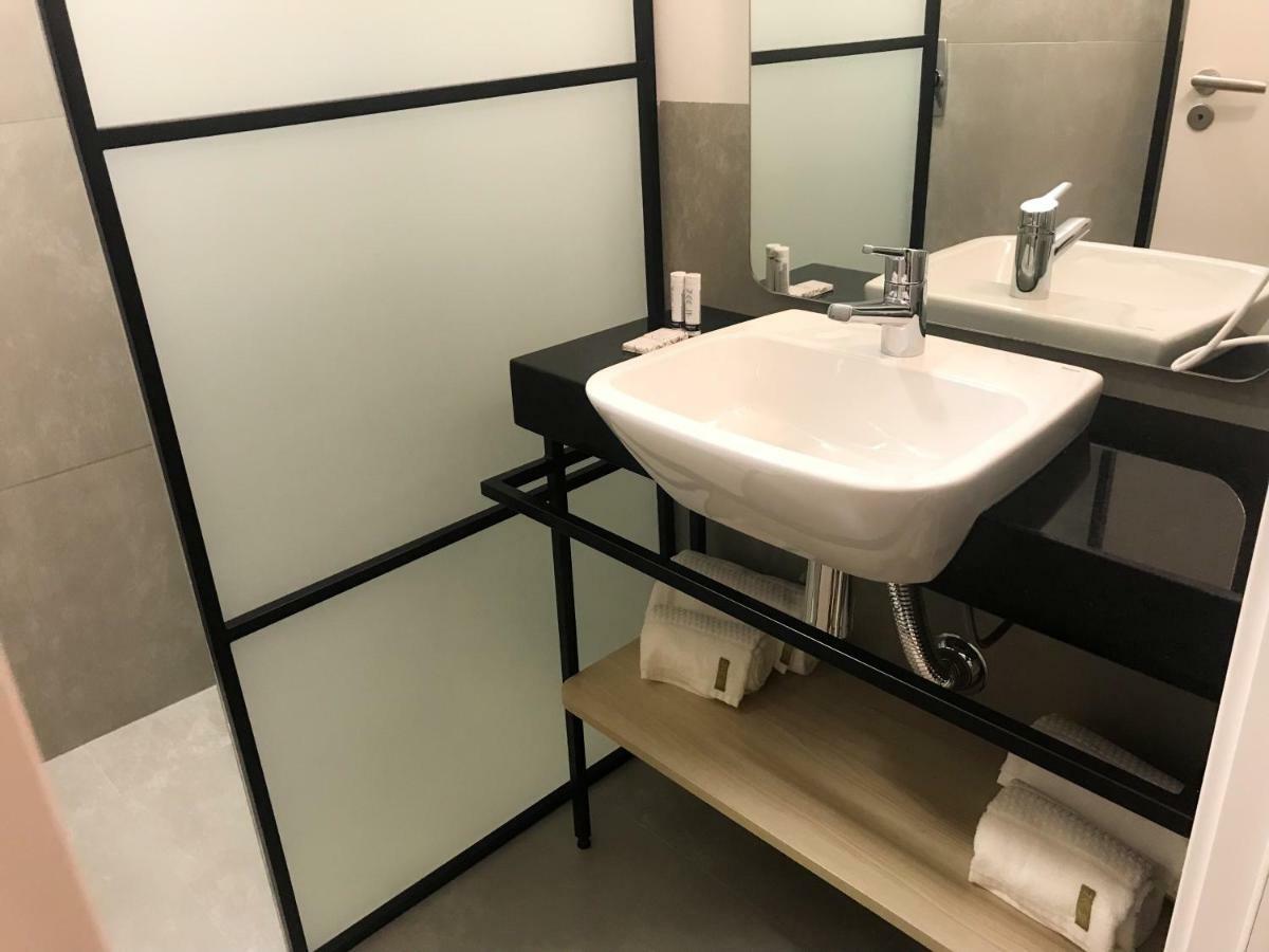 Naalt Hotel Жоинвили Экстерьер фото